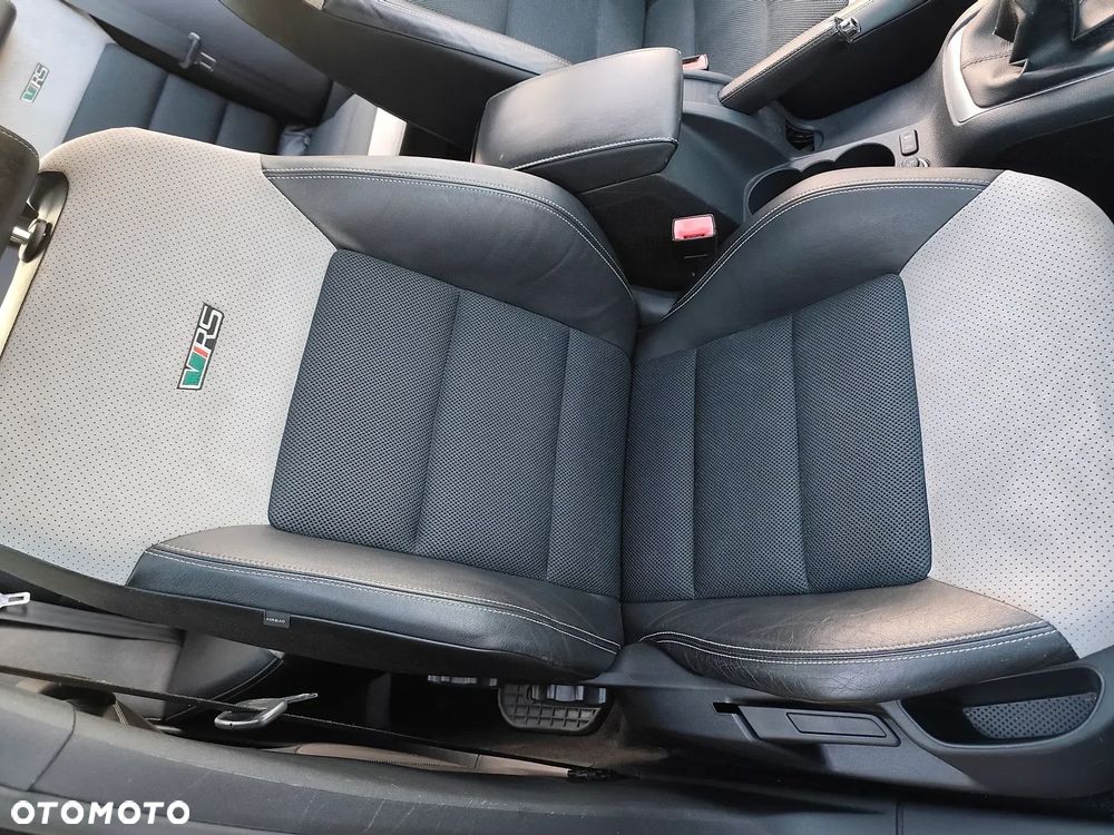 Skoda Octavia 2.0 TDI CR DPF RS - 17