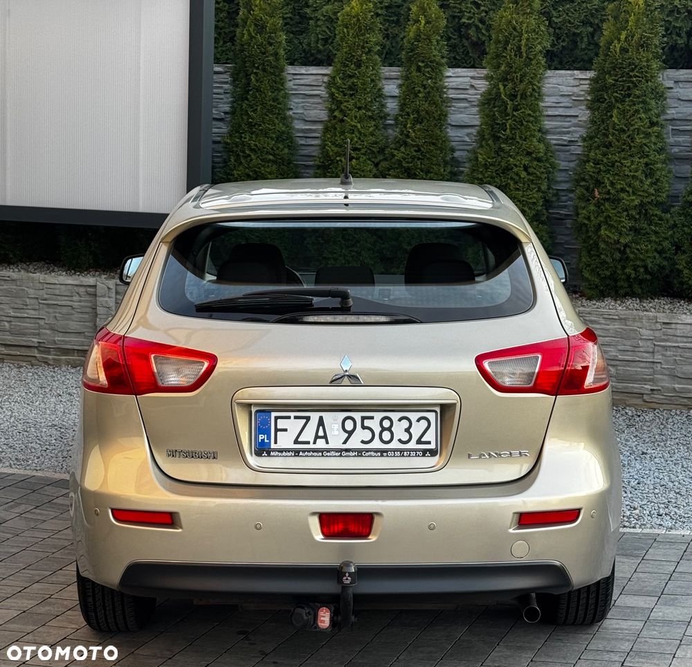 Mitsubishi Lancer - 11