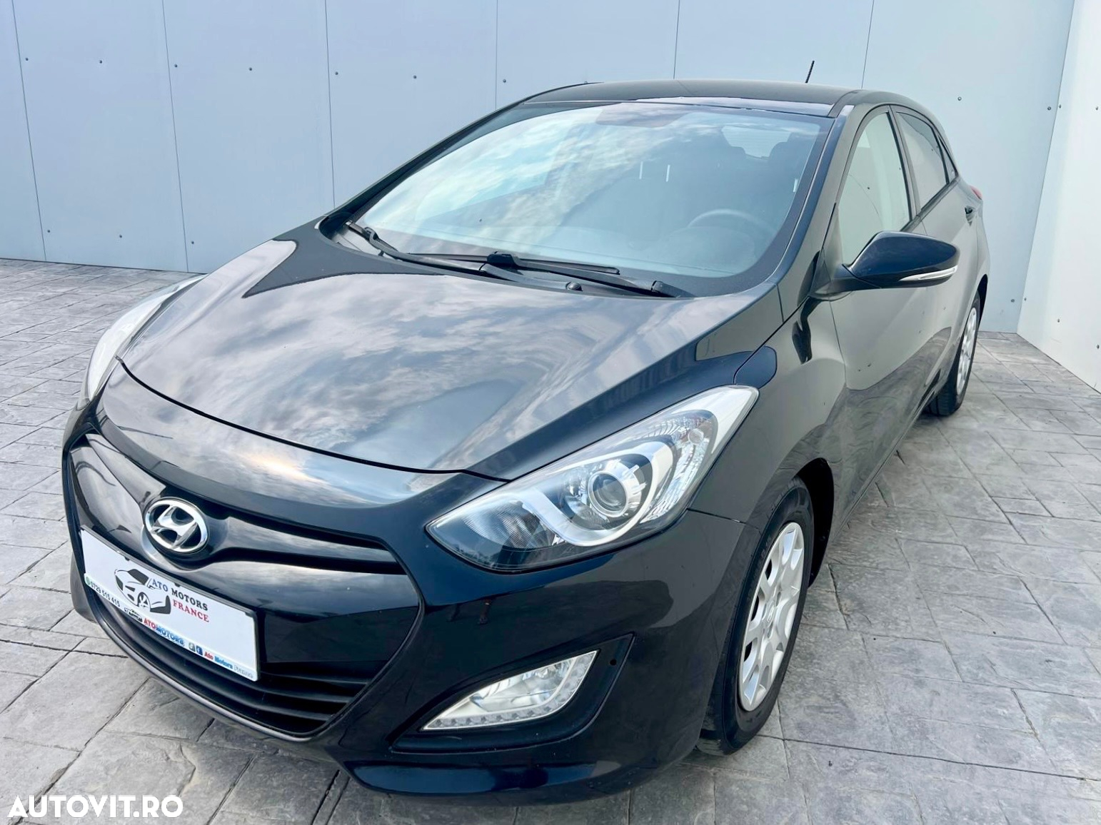 Hyundai i30 1.6 CRDI Automatik Trend - 14