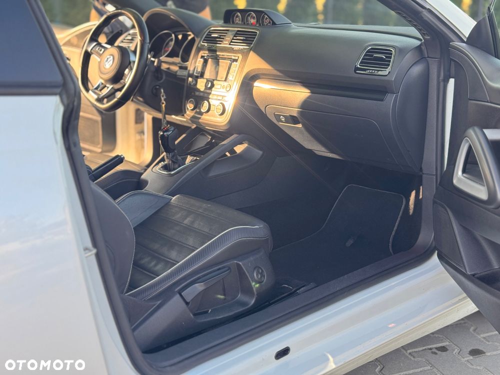 Volkswagen Scirocco 2.0 TDI BMT DSG - 17