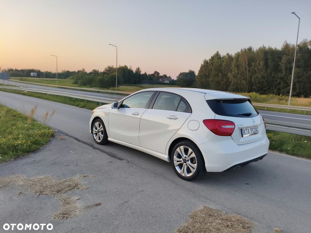 Mercedes-Benz Klasa A 180 d AMG Line - 2