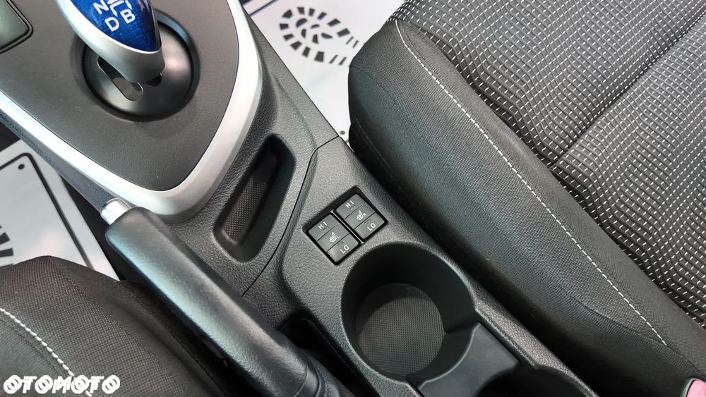 Toyota Auris 1.8 HSD Prestige - 30