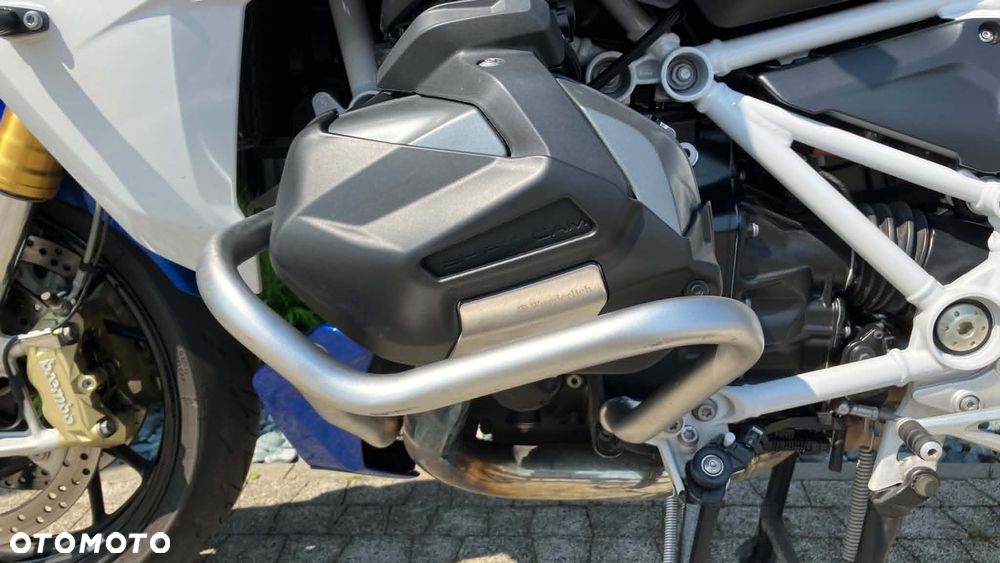 BMW RS - 12