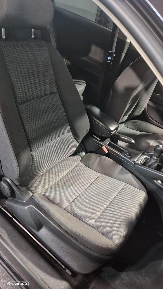 Audi A3 1.6 TDI Sport - 6