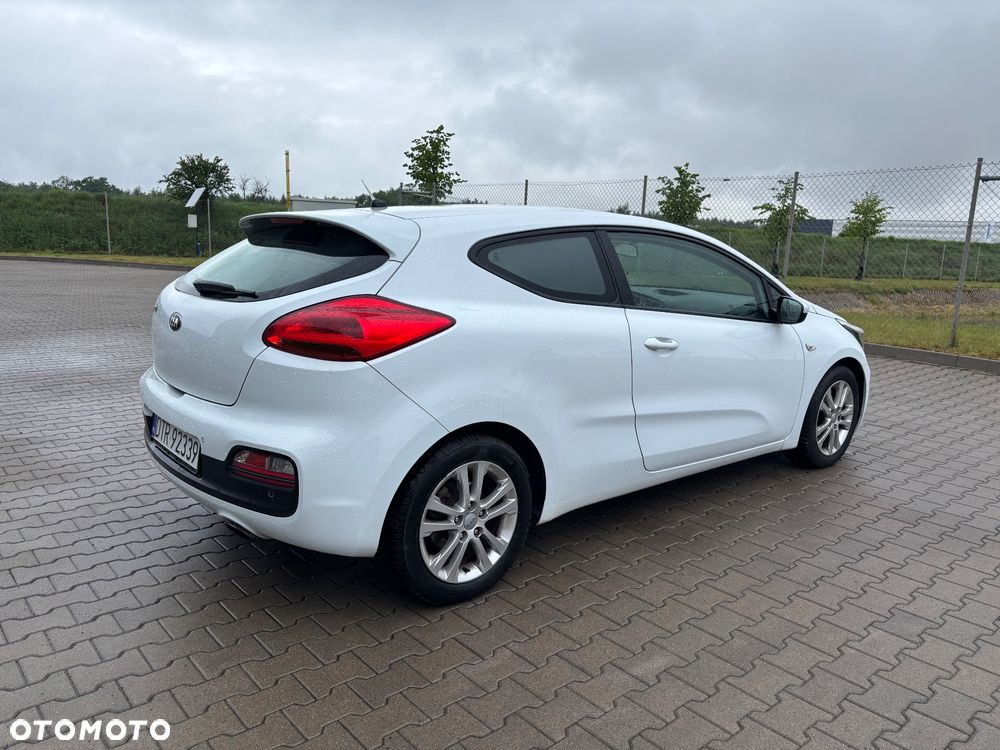 Kia Ceed 1.6 GDI Business Line - 12