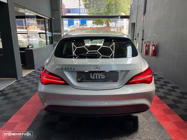 Mercedes-Benz CLA 200 - 5