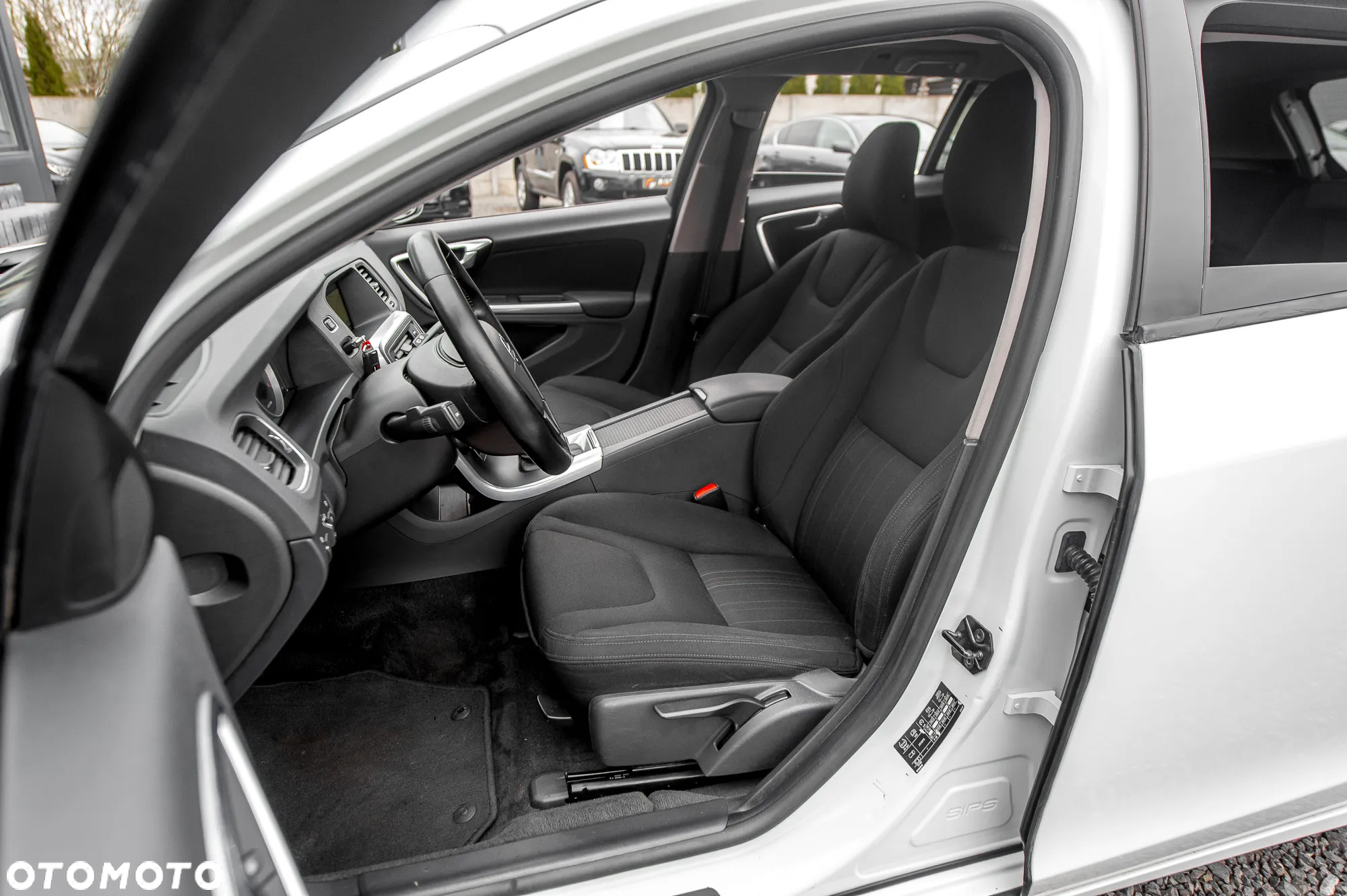 Volvo V60 D4 AWD - 15