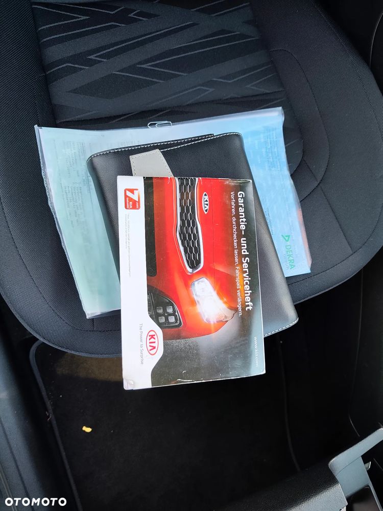 Kia Ceed 1.6 GDI Dream Team Edition - 27