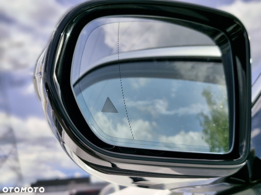 Mercedes-Benz Klasa E 220 d 4-Matic 9G-TRONIC - 35