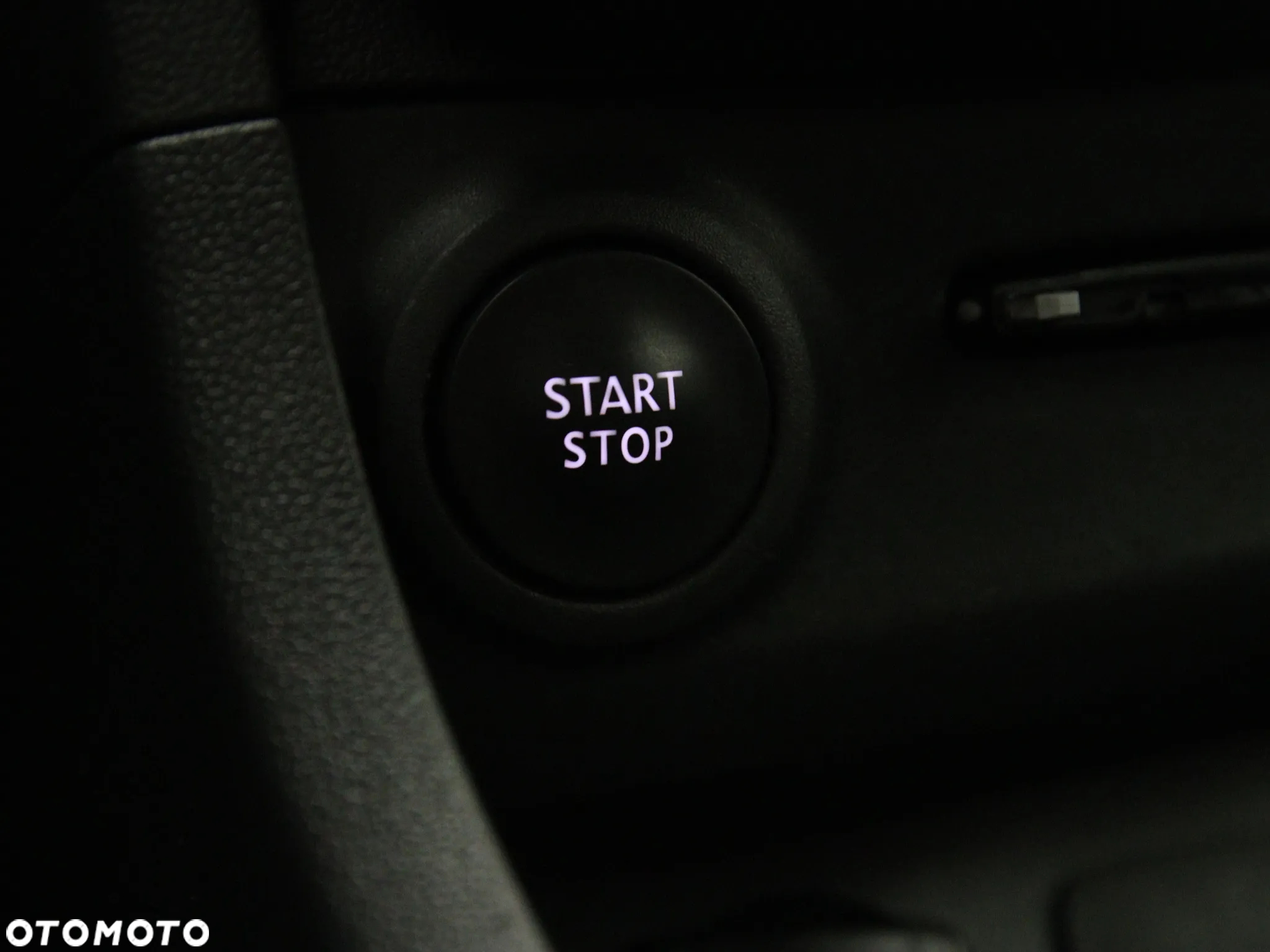 Renault Clio (Energy) dCi 90 Start & Stop LIMITED - 28