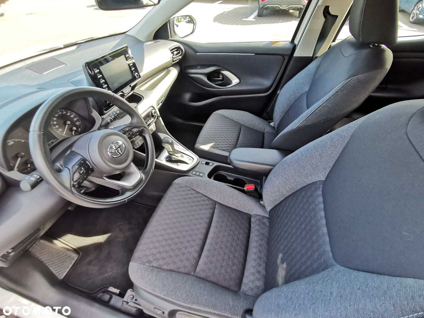 Toyota Yaris Hybrid 1.5 Comfort - 3