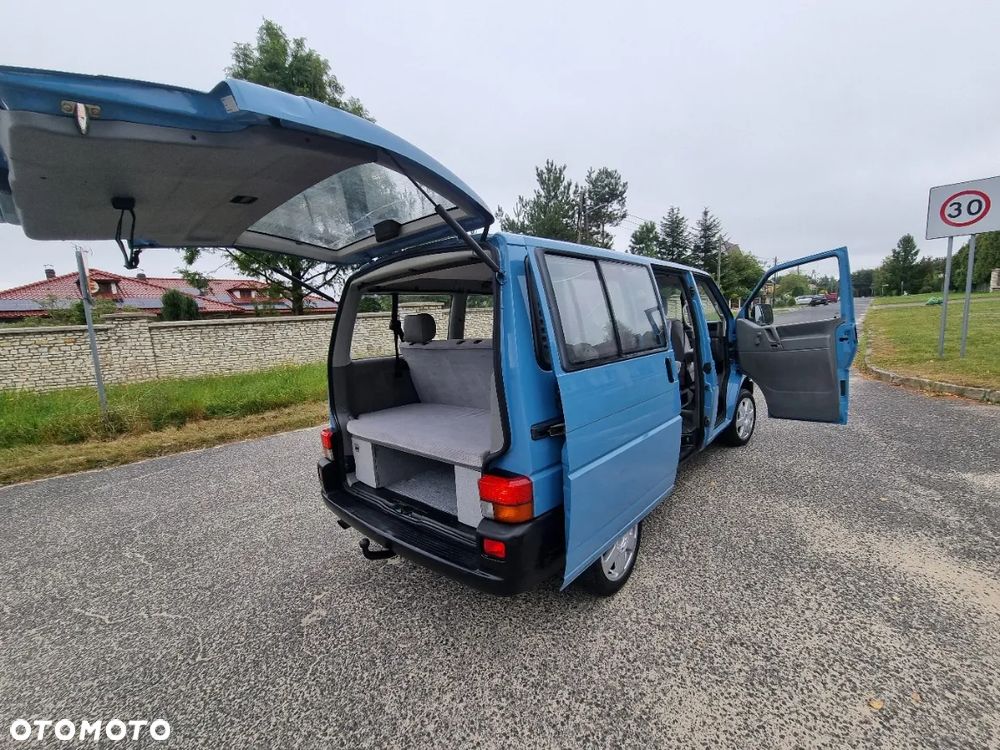 Volkswagen Multivan Standard - 24