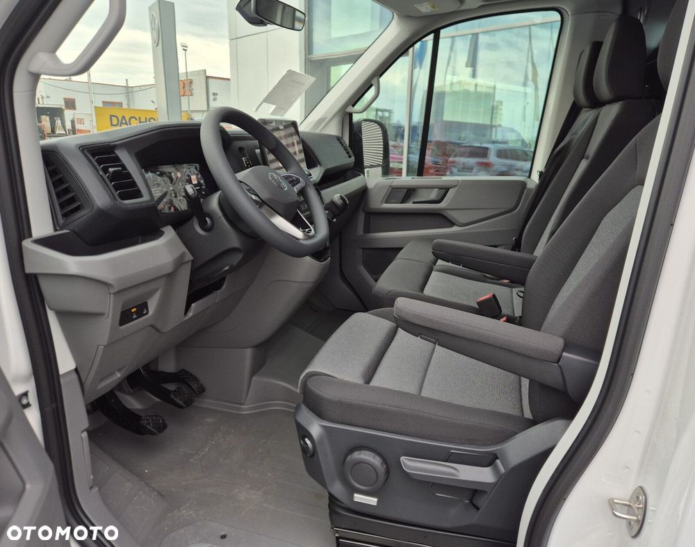 Volkswagen Crafter 2.0 TDI Manual - 11
