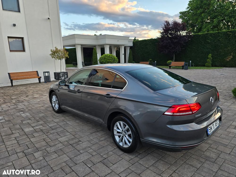 Volkswagen Passat 2.0 TDI DSG Comfortline - 3