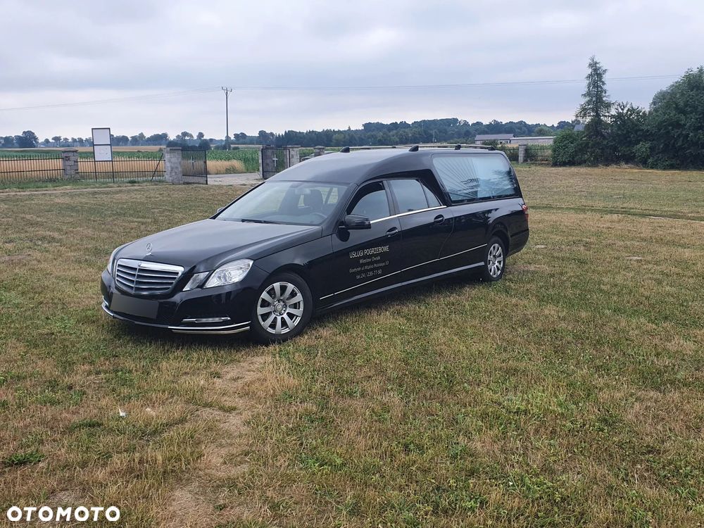 Mercedes-Benz Klasa E 220 CDI BlueEff - 1