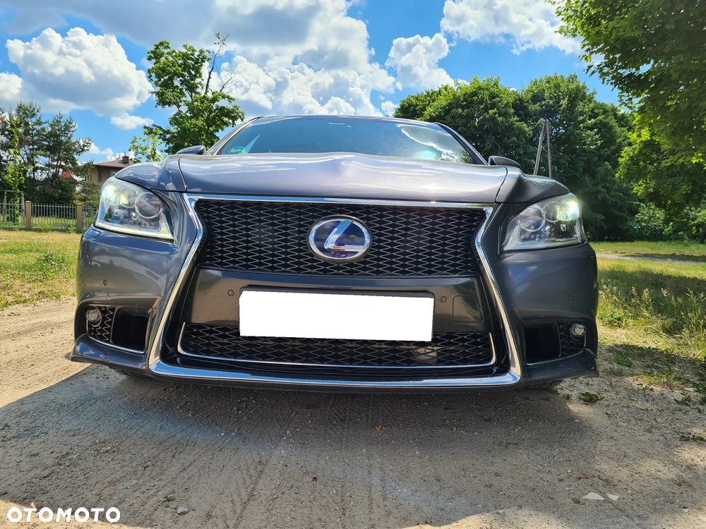 Lexus LS 600h F Sport - 2