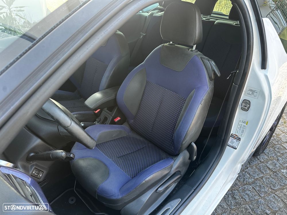 Citroën DS3 1.6 e-HDi So Chic - 12