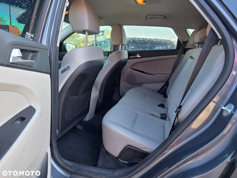 Hyundai Tucson - 8
