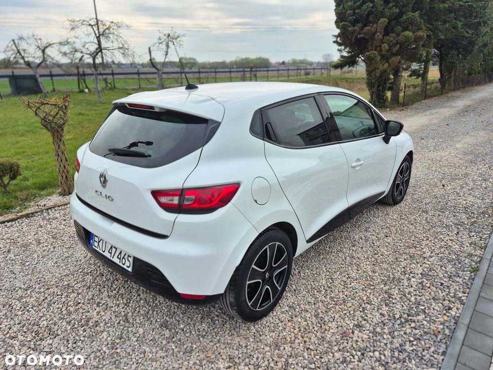 Renault Clio - 12