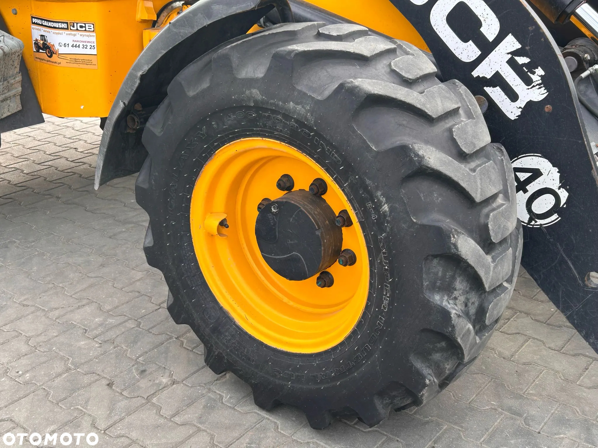 JCB 409 AGRI - 12
