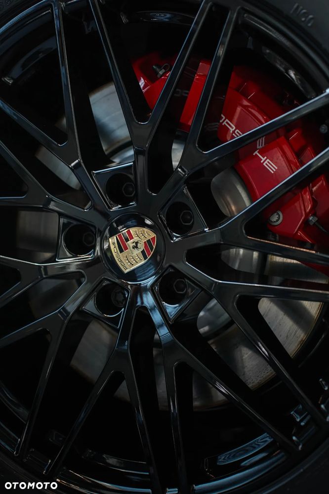 Porsche Cayenne Coupe GTS - 14