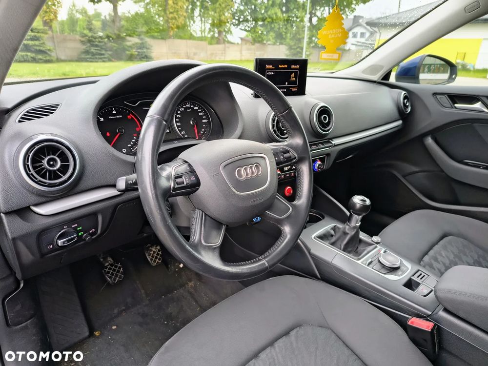 Audi A3 Sportback 1.6 TDI - 11