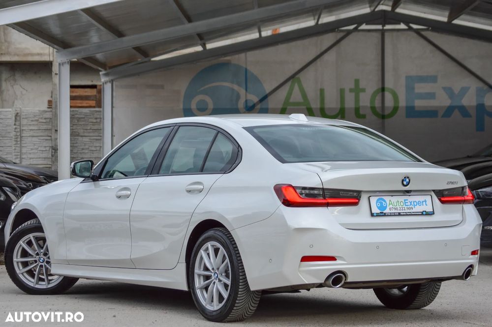 BMW Seria 3 320i AT - 35