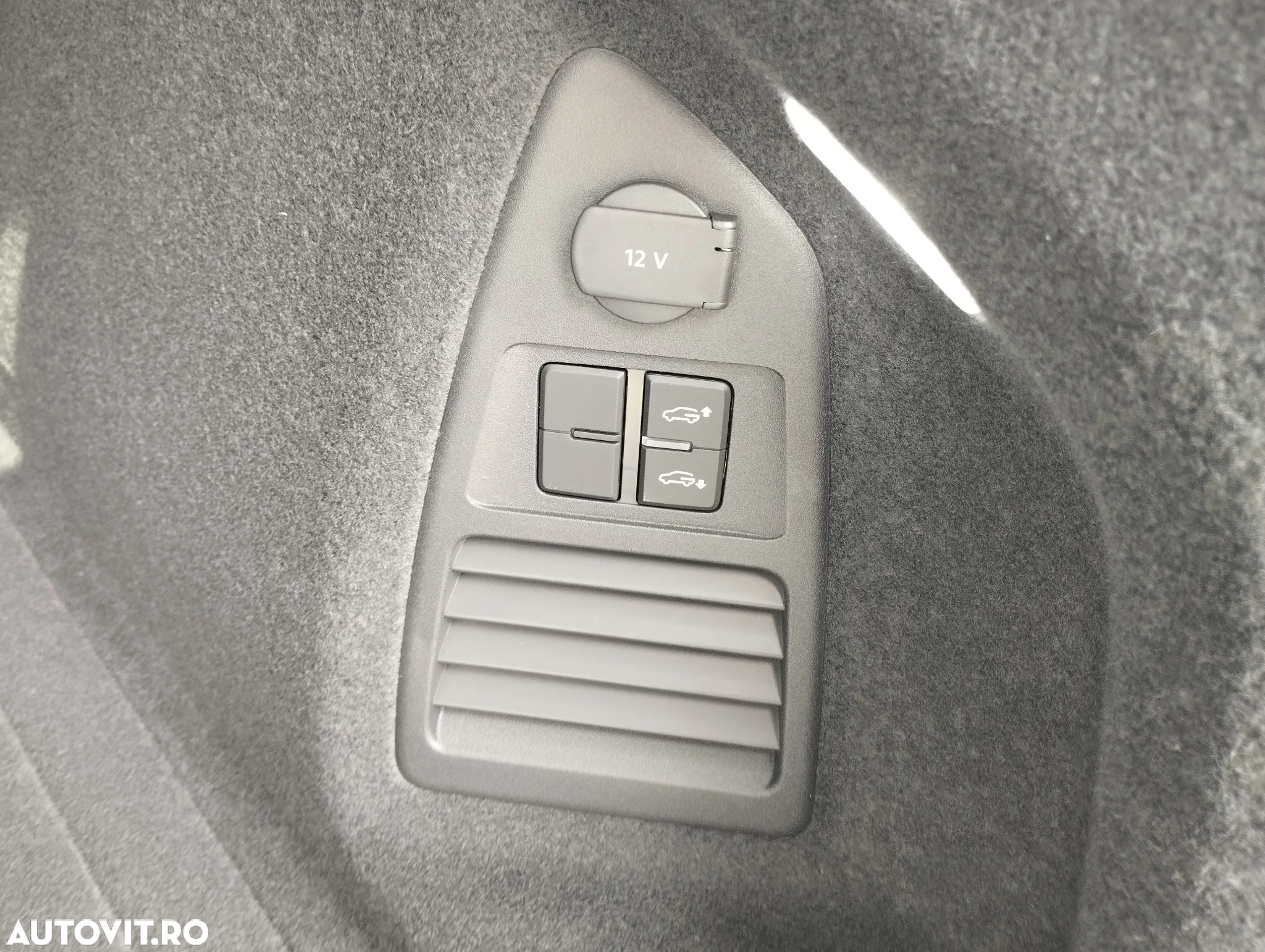 Volkswagen Touareg V6 TDI 4MOTION Elegance - 14