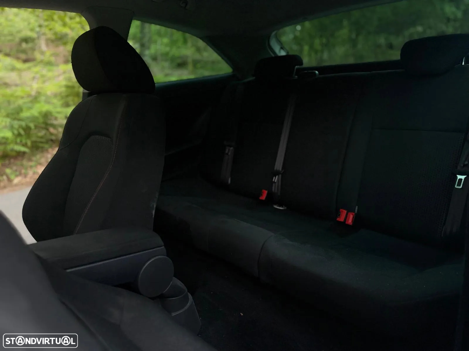 SEAT Ibiza SC 1.6 TDi FR 30 Anos - 12
