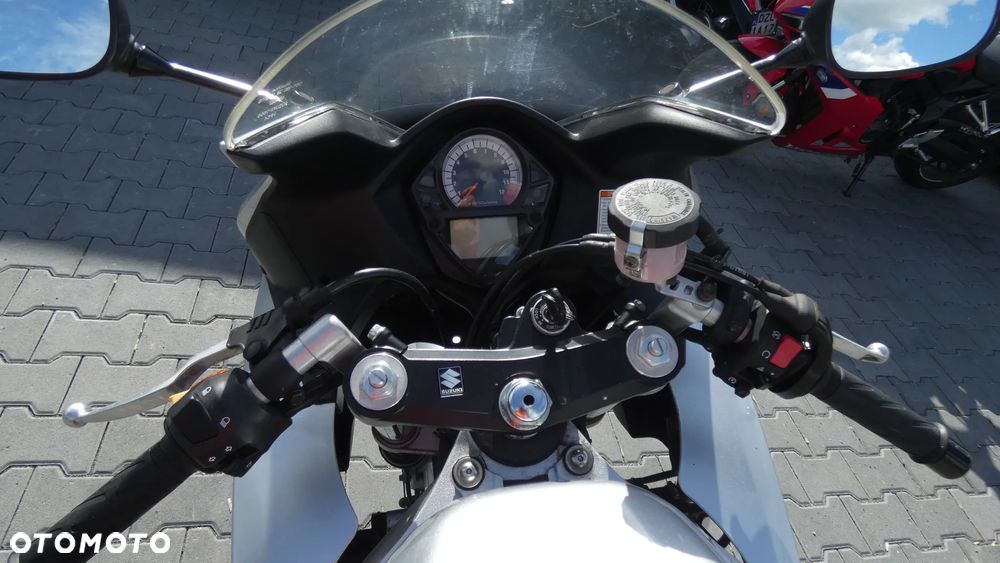 Suzuki SV - 11