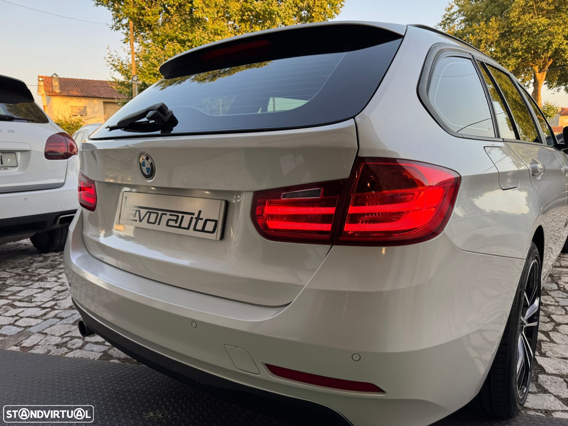 BMW 320 d Touring Auto Line Modern - 25