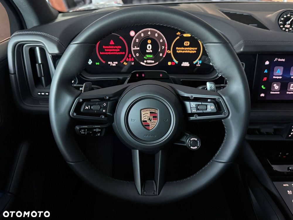 Porsche Cayenne - 26