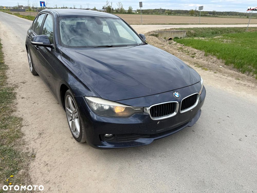 BMW Seria 3 320d Efficient Dynamic Edition - 3