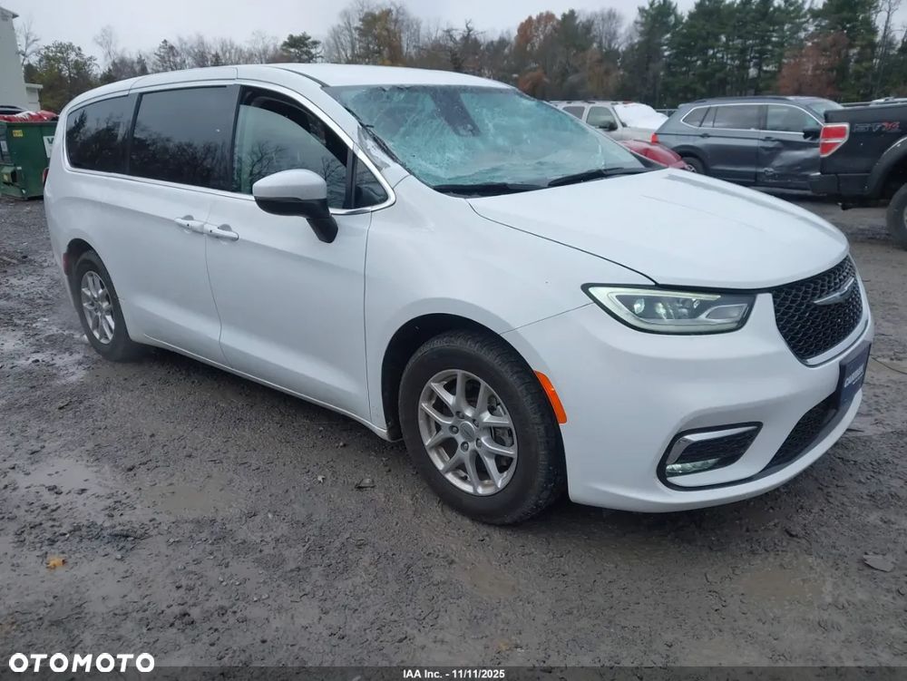 Chrysler Pacifica - 10