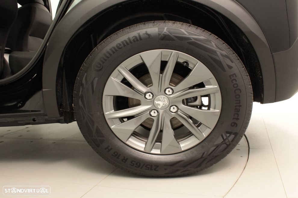 Peugeot e-2008 - 14