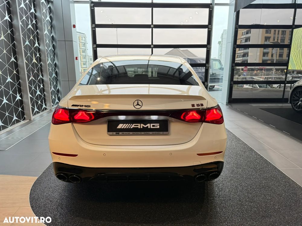 Mercedes-Benz E 53 AMG Hybrid 4Matic+ AMG SPEEDSHIFT TCT 9G - 17