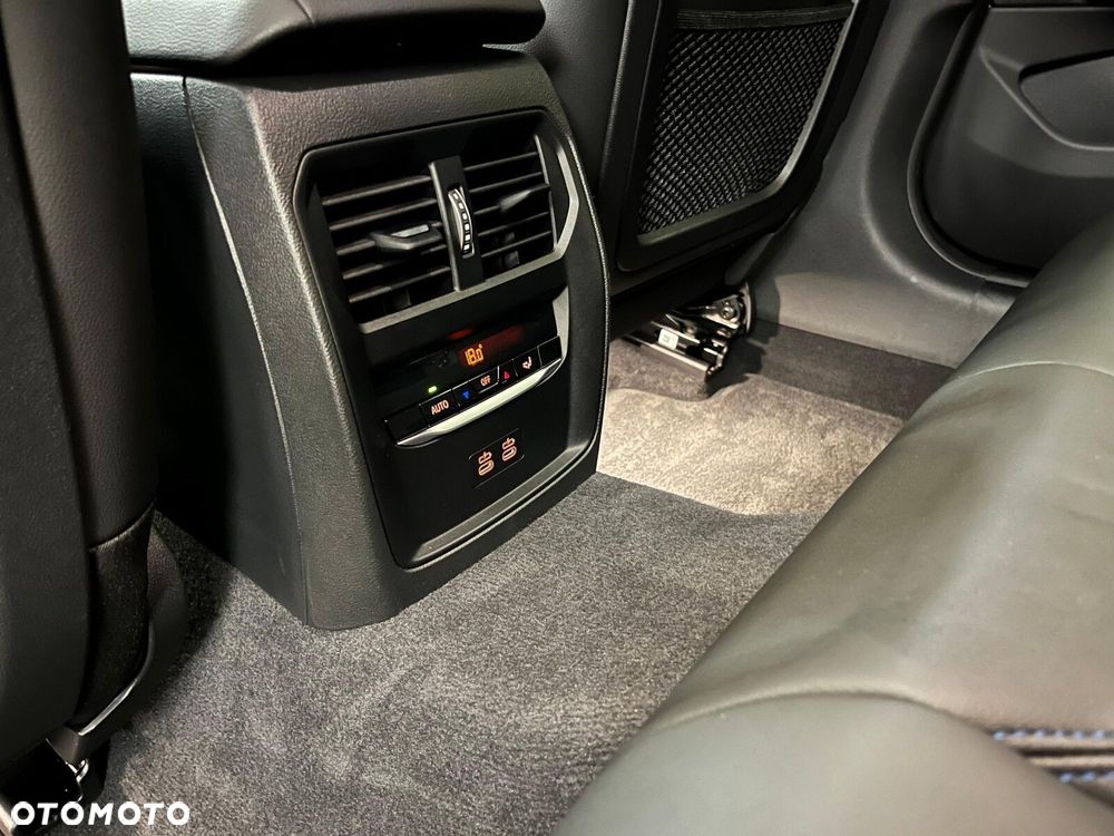 BMW Seria 4 420d xDrive mHEV M Sport sport - 31