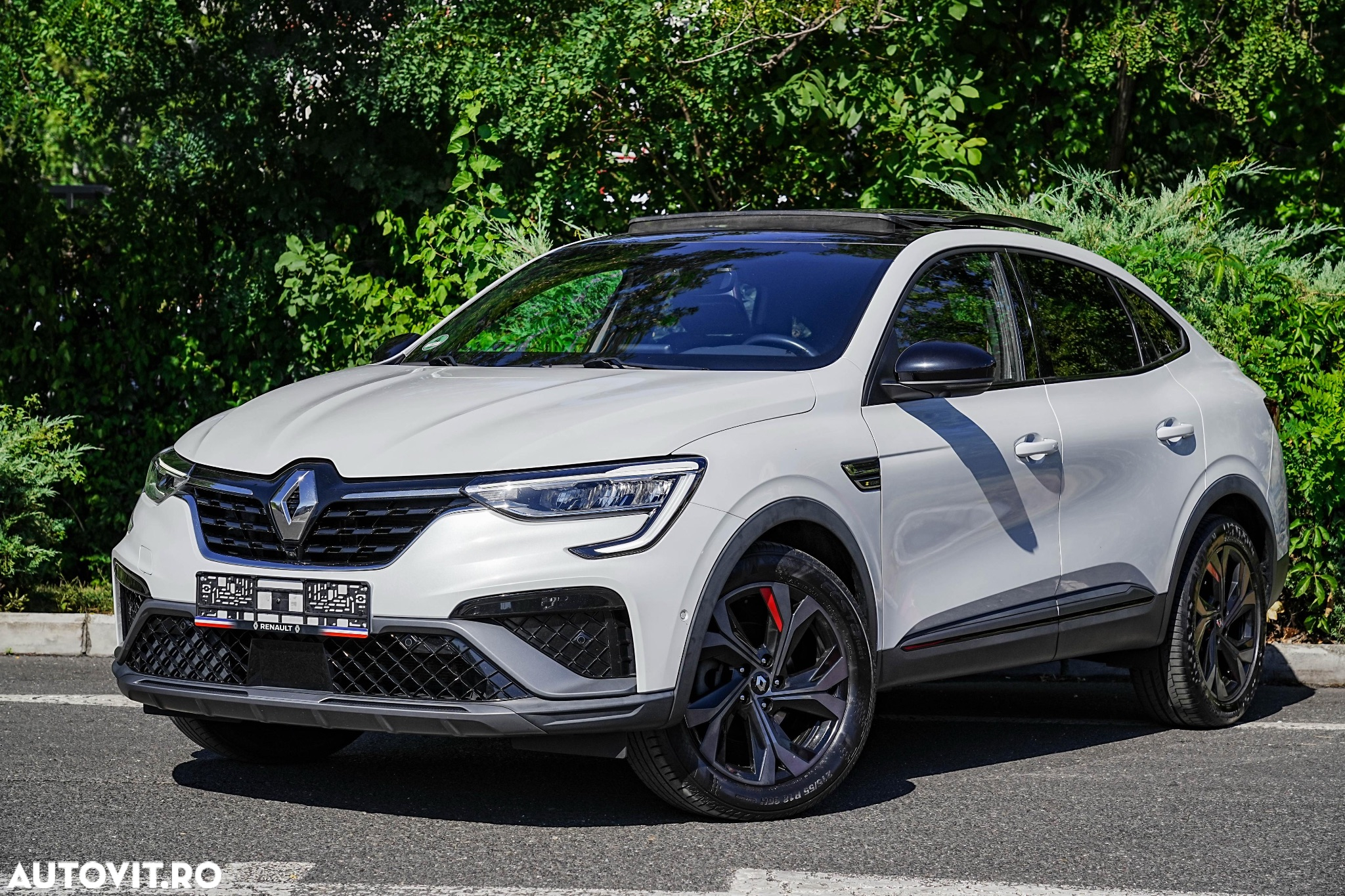 Renault Arkana E-TECH 145 R.S.LINE - 25