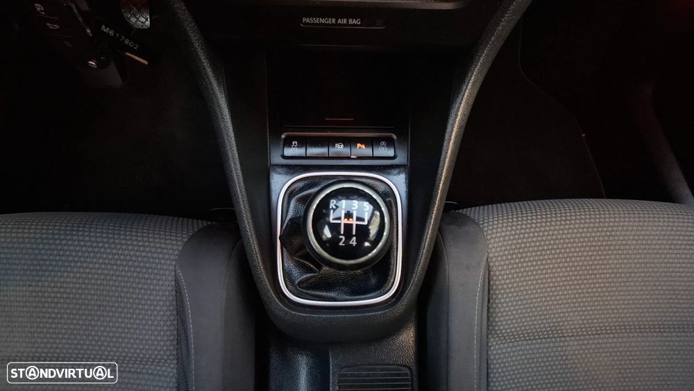 VW Golf Variant 1.6 TDi DPF Highline - 32