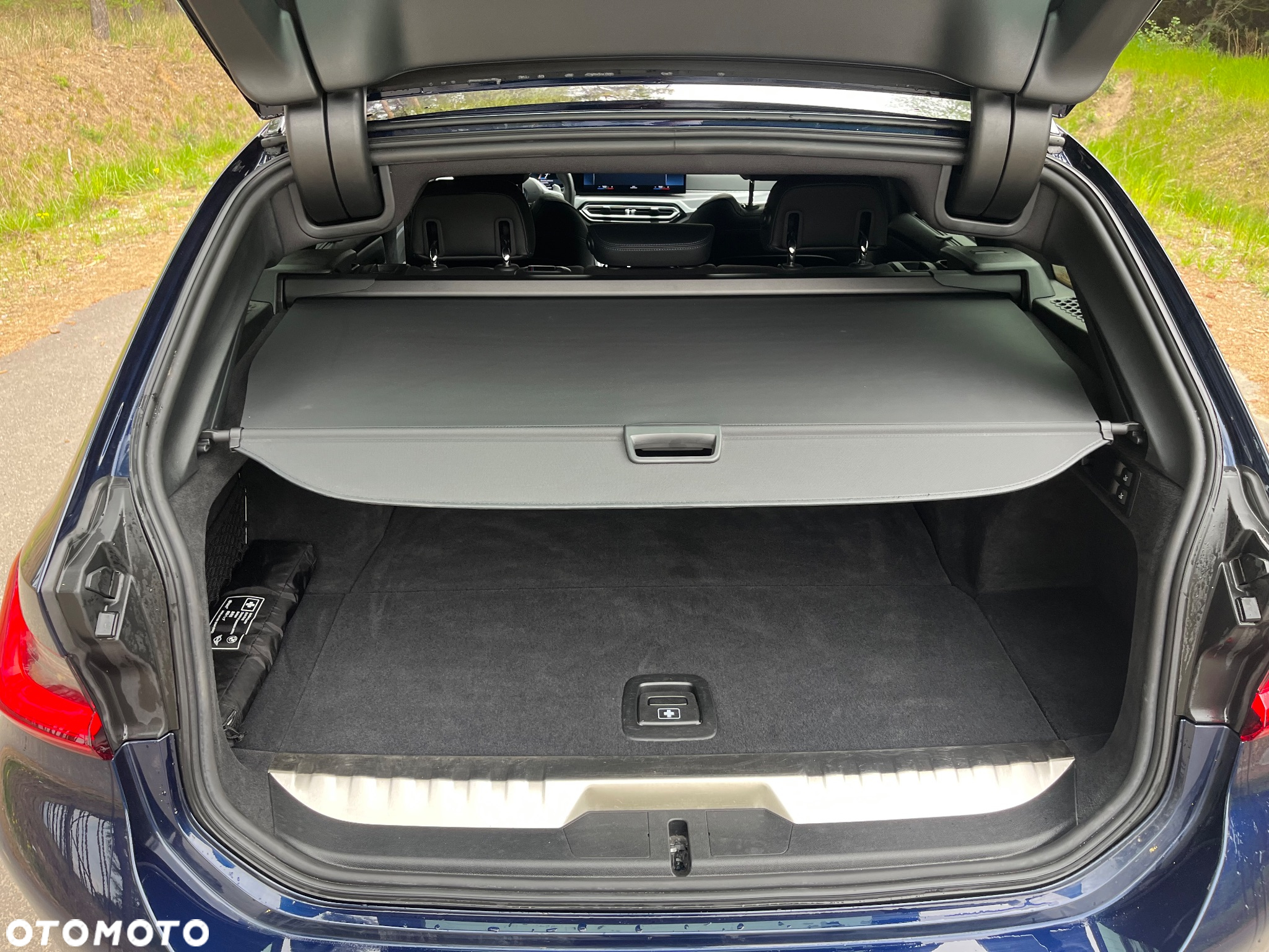 BMW Seria 3 330e M Sport sport - 30