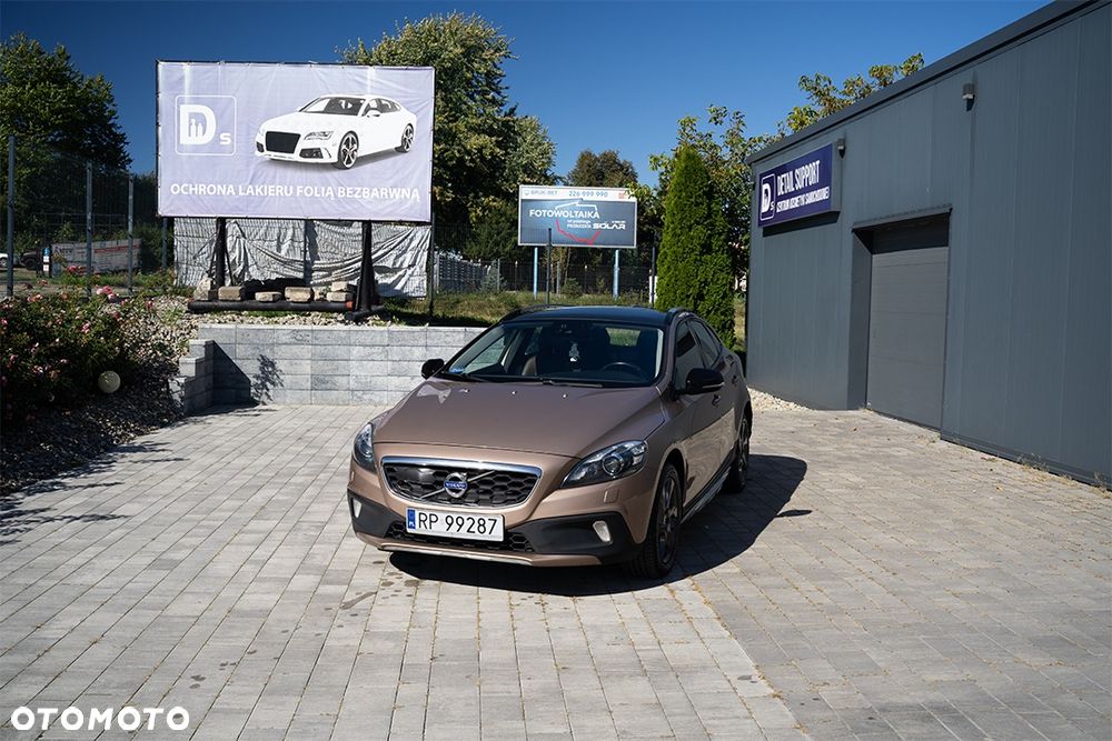 Volvo V40 Cross Country D2 Summum - 1