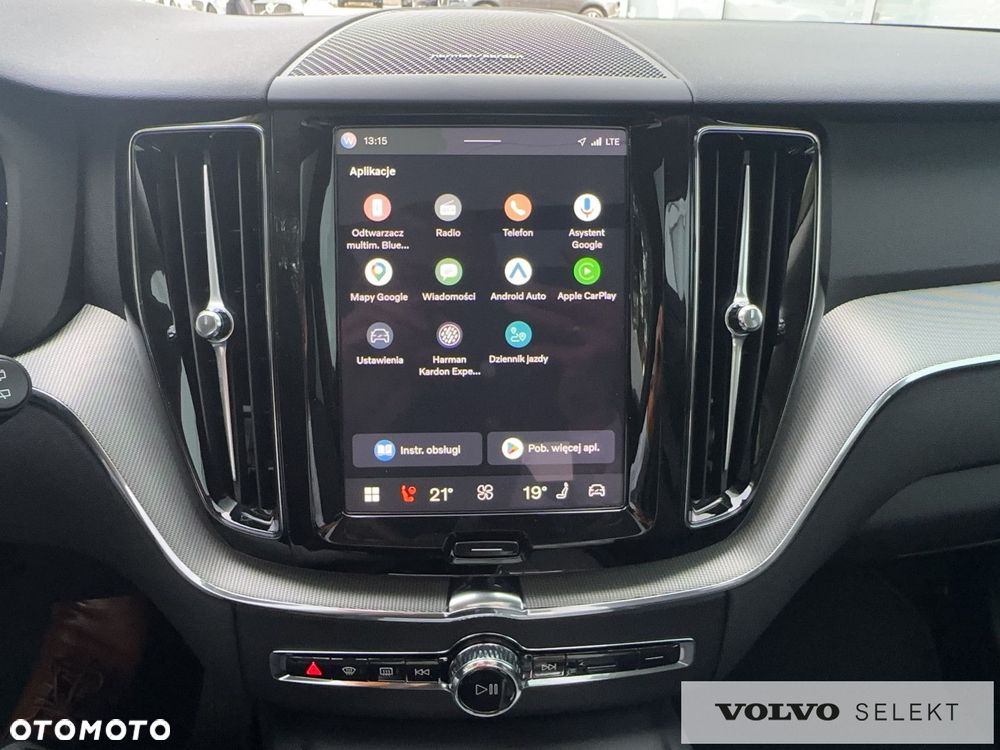 Volvo XC 60 T6 Plug-In Hybrid AWD Plus Dark - 29