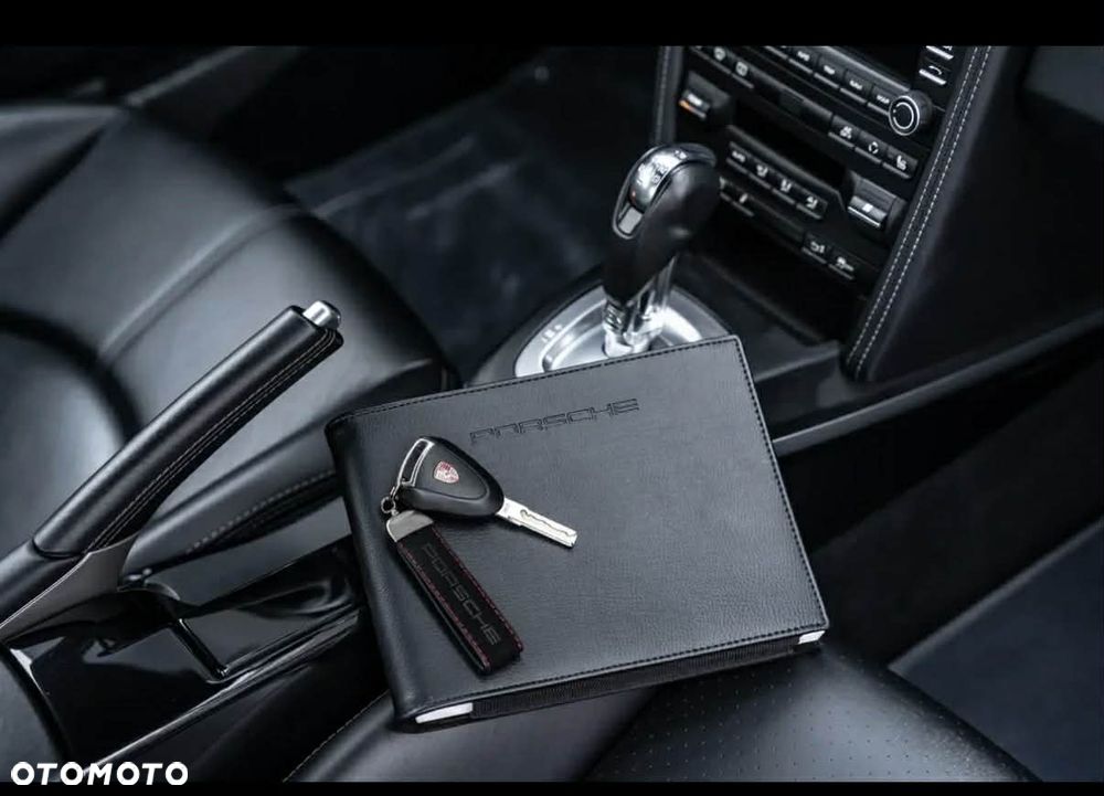 Porsche 911 Carrera PDK Black Edition - 10