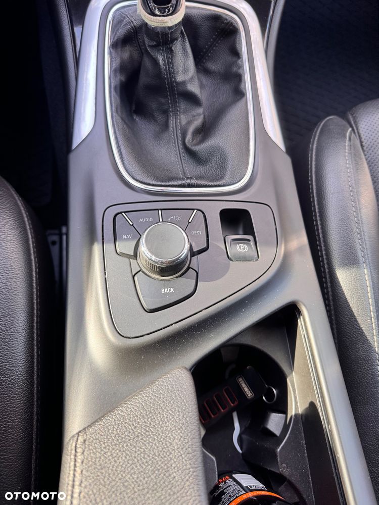 Opel Insignia - 27