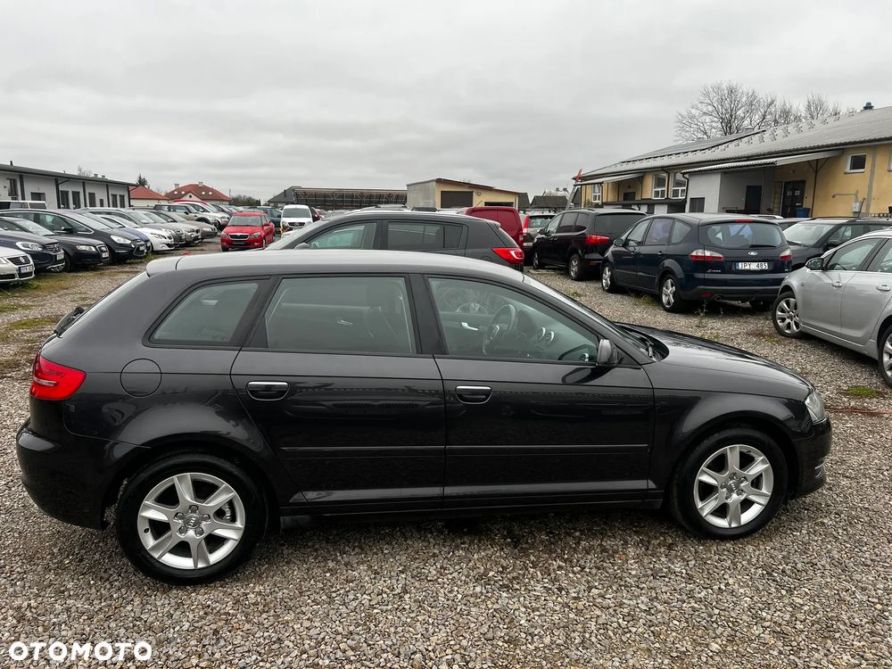 Audi A3 Sportback - 11