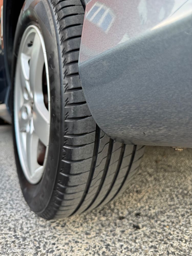 Peugeot 407 SW 1.6 HDi SE Navteq FAP - 14