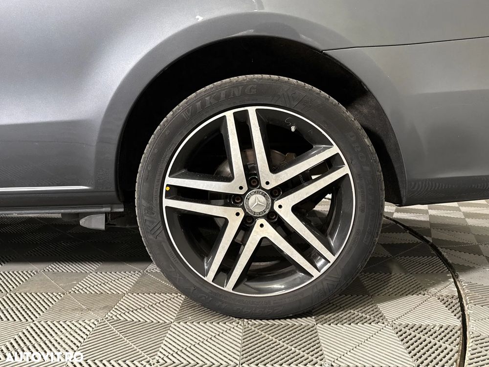 Mercedes-Benz V - 15