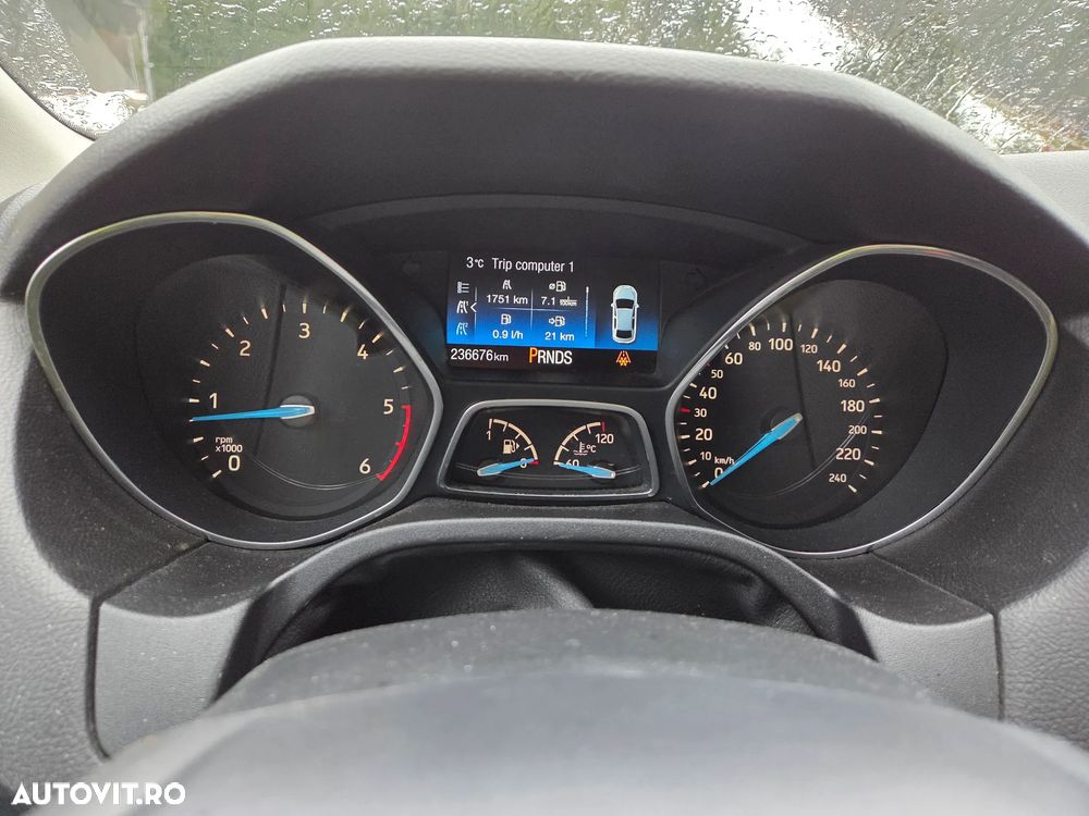 Ford Focus 1.5 TDCi DPF Start-Stopp-System Aut. Titanium - 10