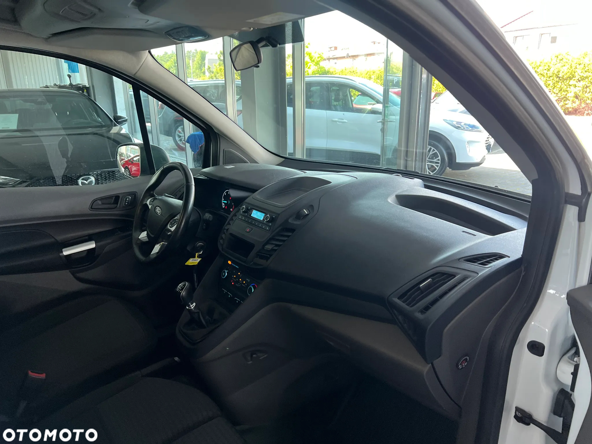 Ford Connect - 32