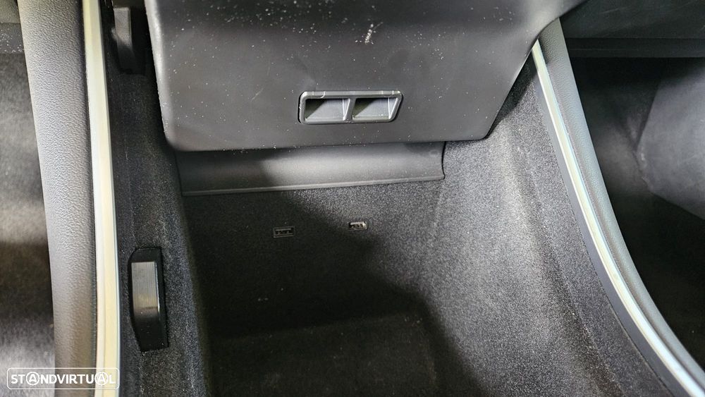 Tesla Model 3 Standard RWD Plus - 31